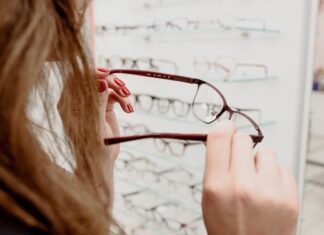 How do you find a good optician